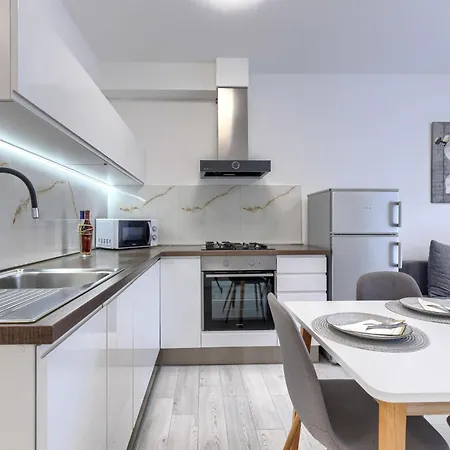 Milankovic-1 By Interhome Vrsar