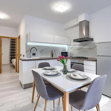 Apartman Milankovic-1 By Interhome